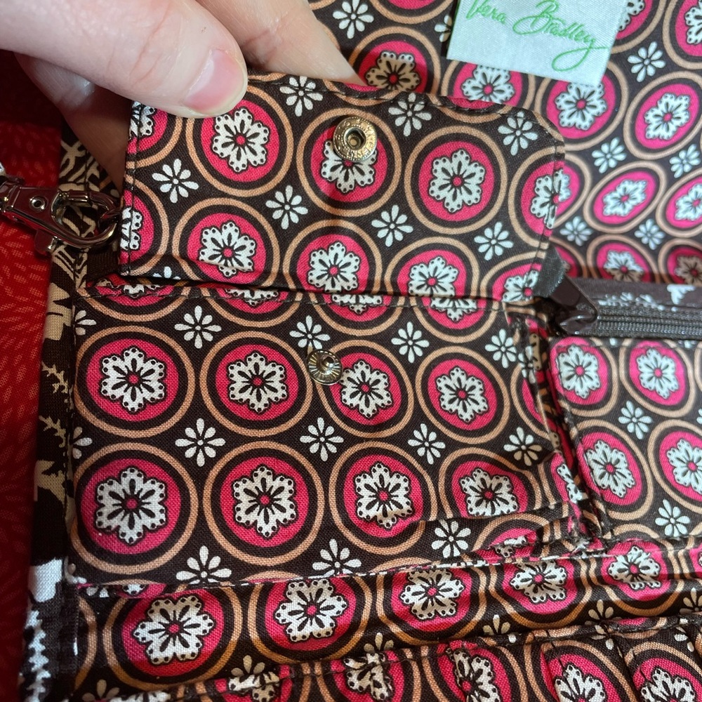 Vera Bradley’s Imperial Style Magnetic Snap Folding Clutch - Picture 8 of 11